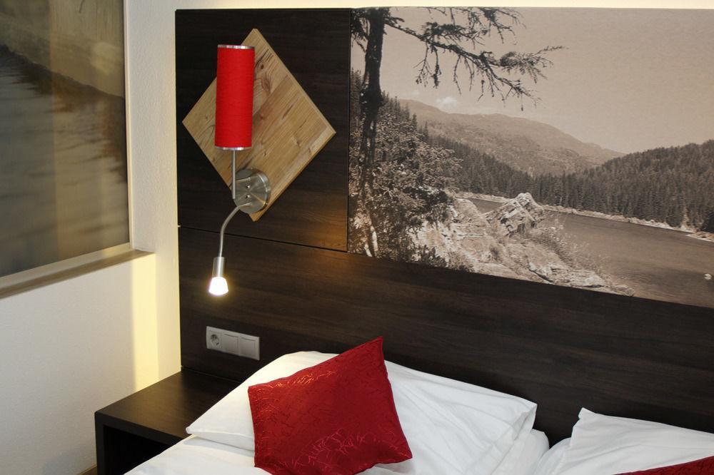 Zum Senner Suites Zillertal (Adults Only) Schlitters Bagian luar foto
